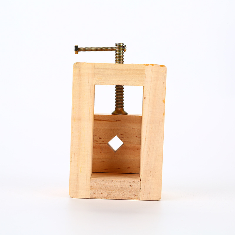 The factory's wholesale wood stamped bed, large, small hardware tool stamped.