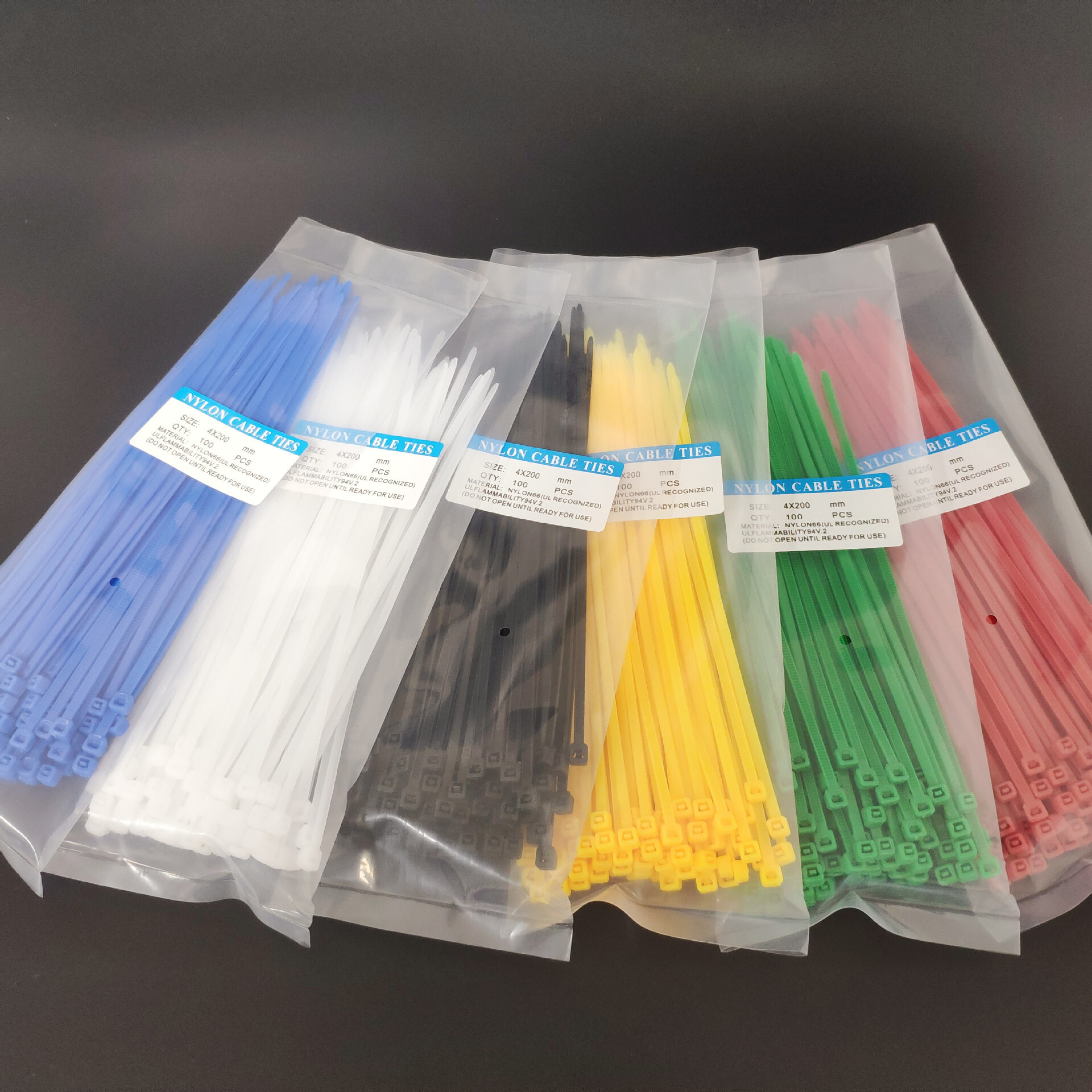 Những dải nylon có màu, 4*200*3.6 dải, thạch cao khu vườn xanh lá cây, phun lửa chống ánh sáng cực tím.
