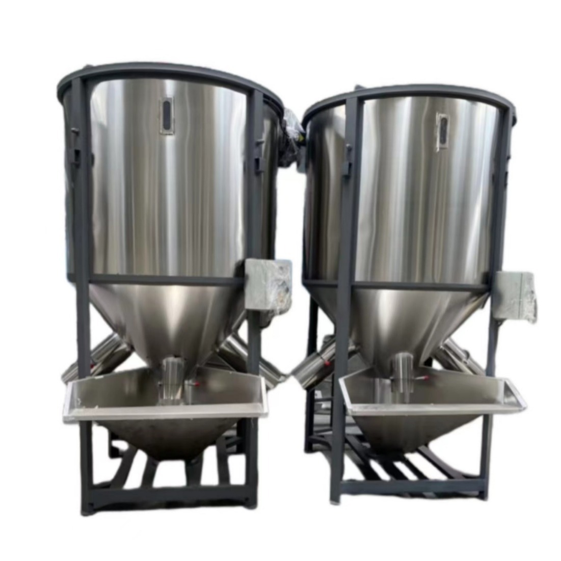 Plastic mixer, stand-by mixer, particle supporter, plastic supporter