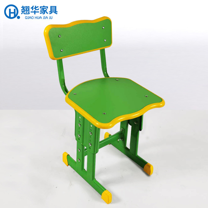 The home writing desk is distributed using the desks and chairs of the class where the student can be promoted to the classroom.