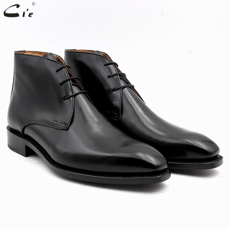 The Shanghai Handicraft Shoe Factory is selling a pure oxen under the skin of an English Korean retrospect.