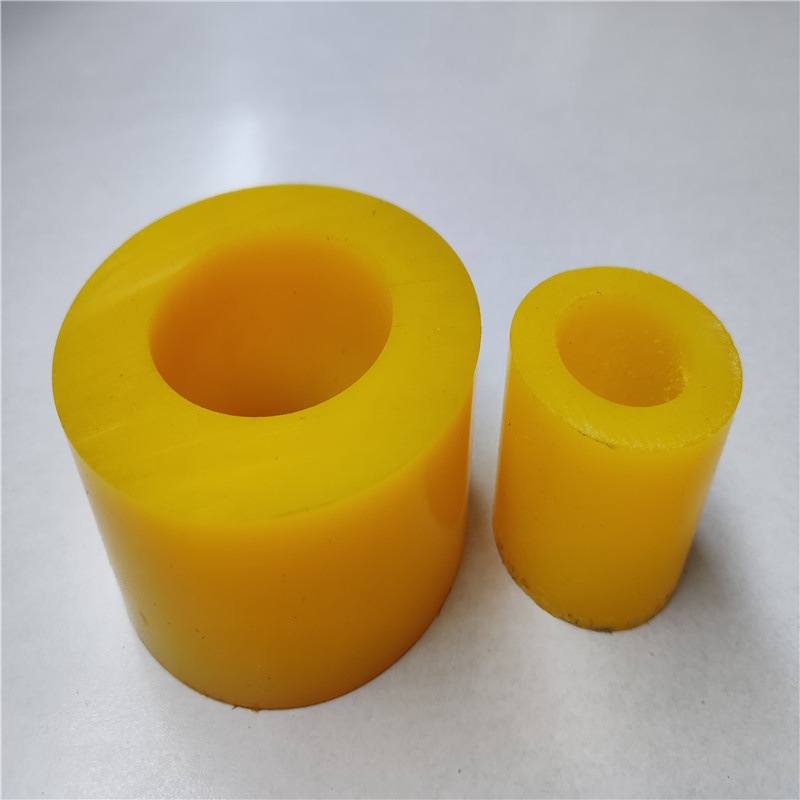 Plant-processed polyurethane (PUR) type U gaskets, car parts, PU, polyurethane buffers, polyurethane pads.