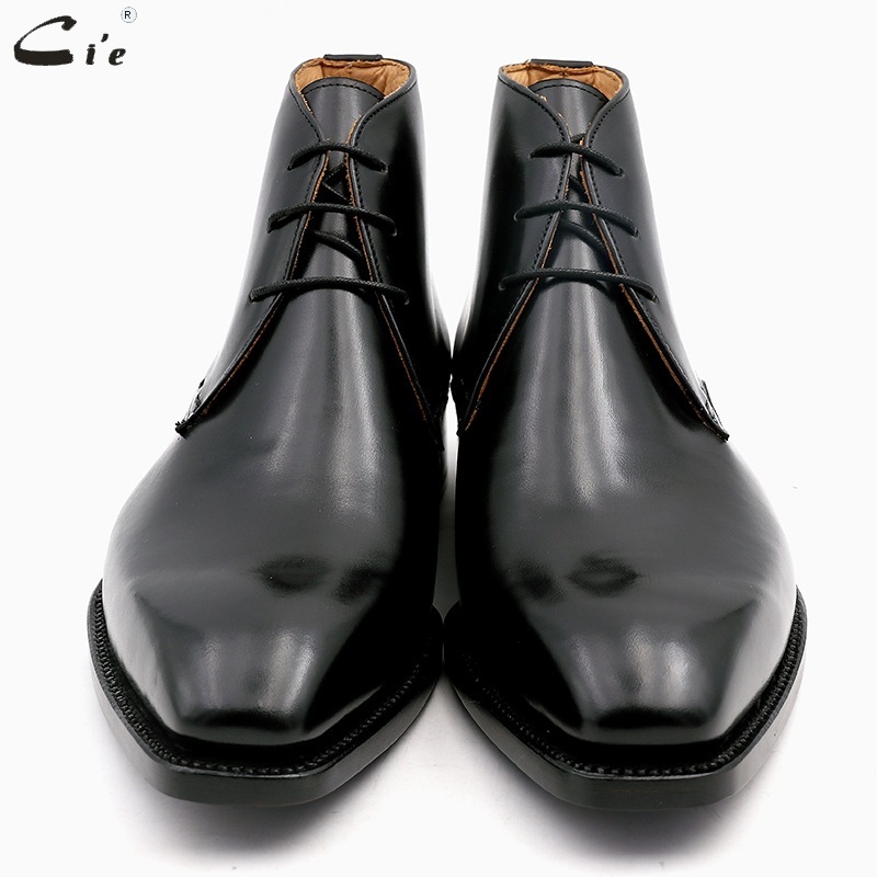The Shanghai Handicraft Shoe Factory is selling a pure oxen under the skin of an English Korean retrospect.