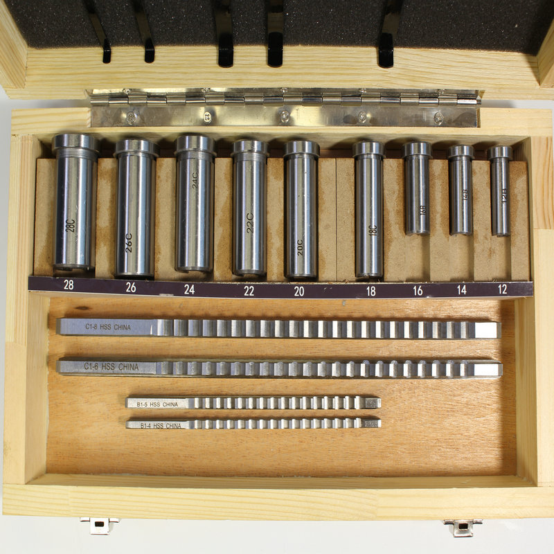 The manufacturer's spot supply is 18PCS public-key slasher kit, high-speed steel HSS squirt pusher.