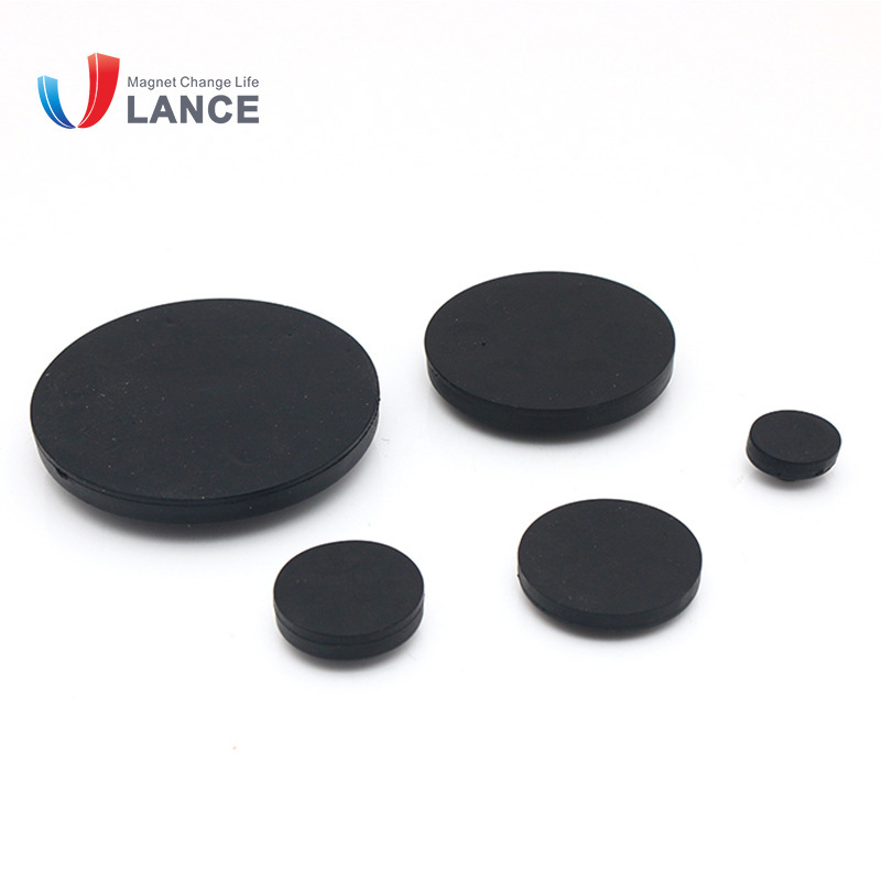 Thermal and straight-pore-coated magnet disk, rubber-coated magnetic base, car-mounted toplights with a strong magnet.