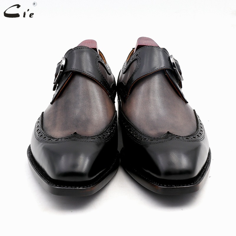 The Shanghai Handicraft Shoes Factory is selling the headlines of pure Bullock Business.