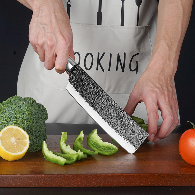 The Star Trek factory sells three pairs of Japanese chefs' knives to hit the kitchen with a hammer tattoo.
