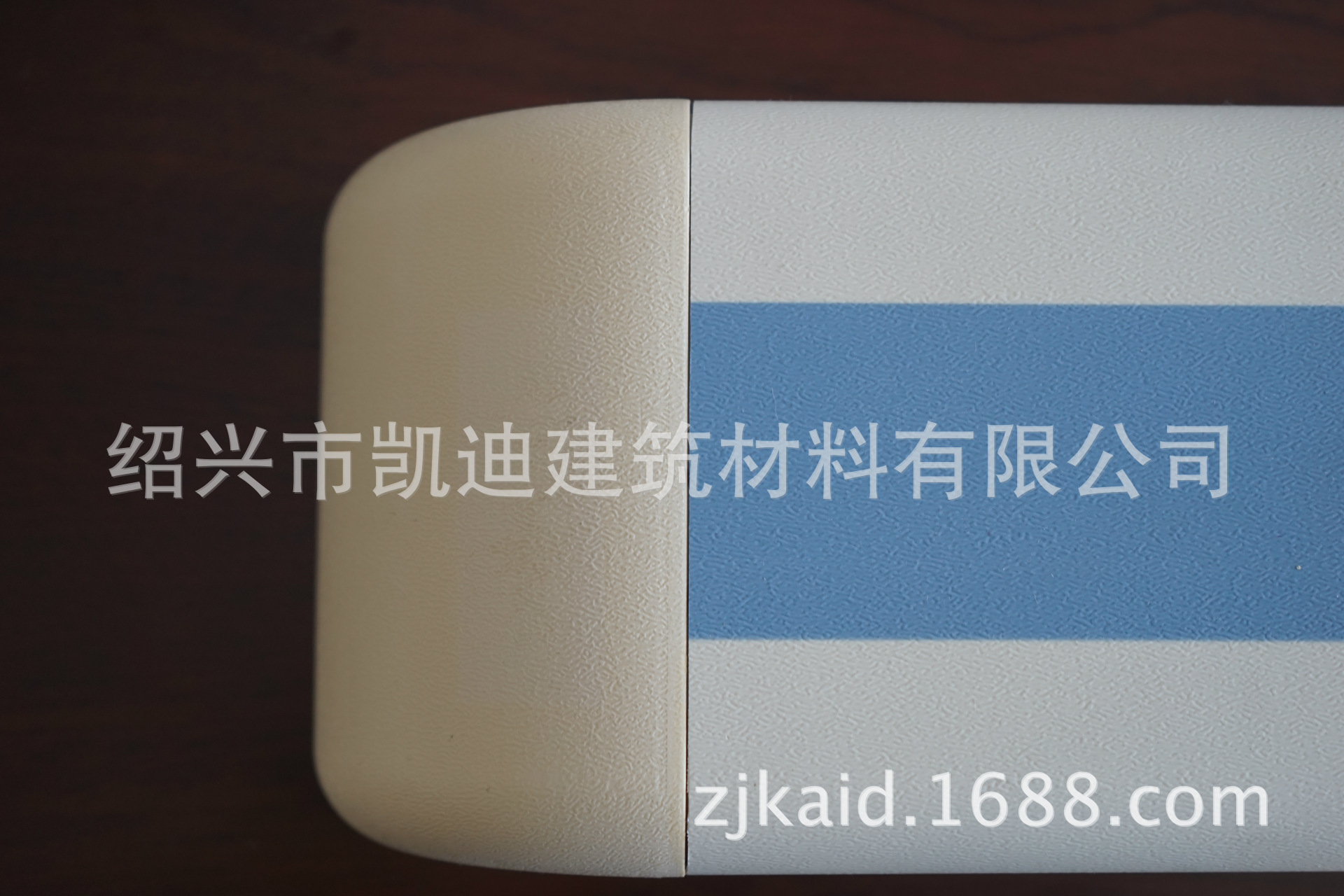 การจัดหายา PVC จํานวนมาก ทางเดินโรงพยาบาล