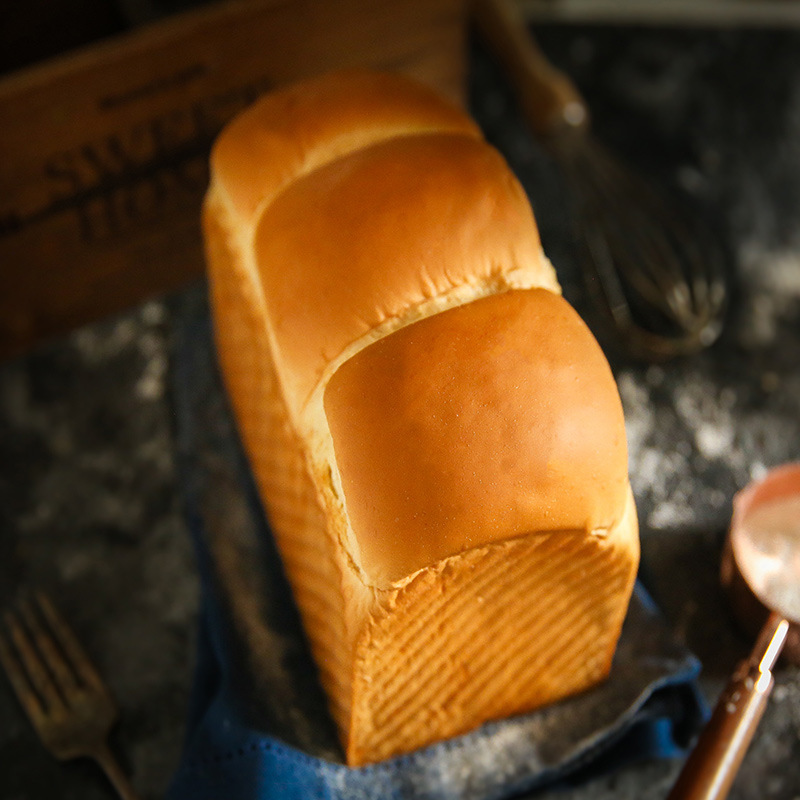 Baking materials, white shark fermented wheat bread, pizza flour in 500 g*20 packs.