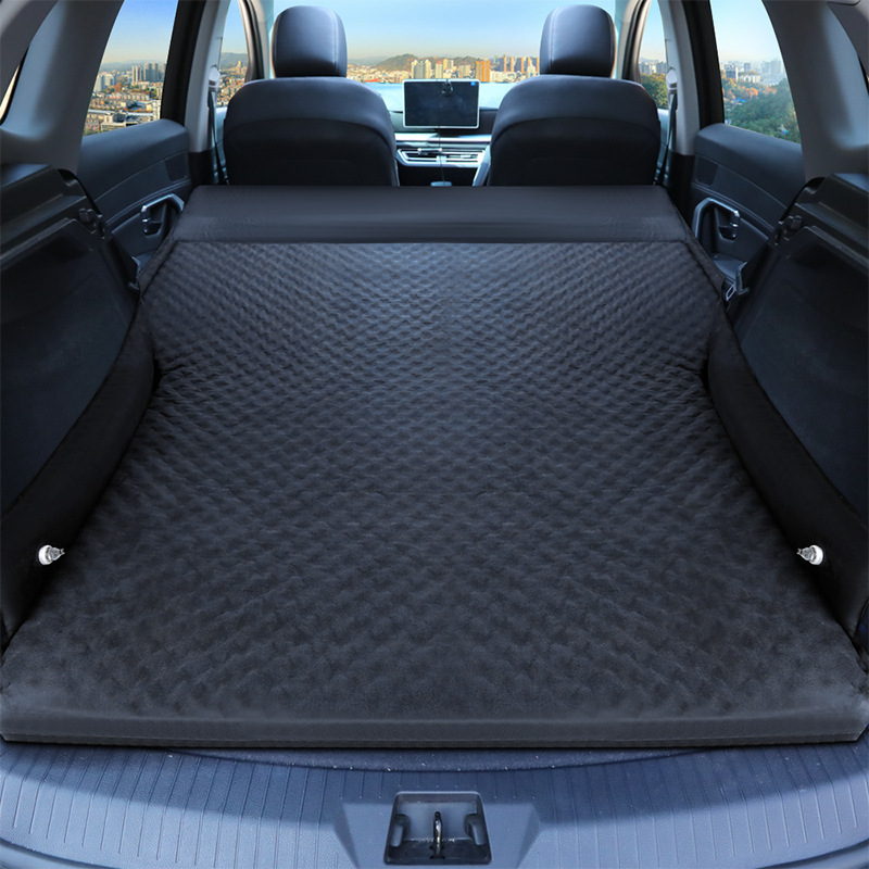 Beds in the trunk of a wholesale car with a pedestal in the back of SUV