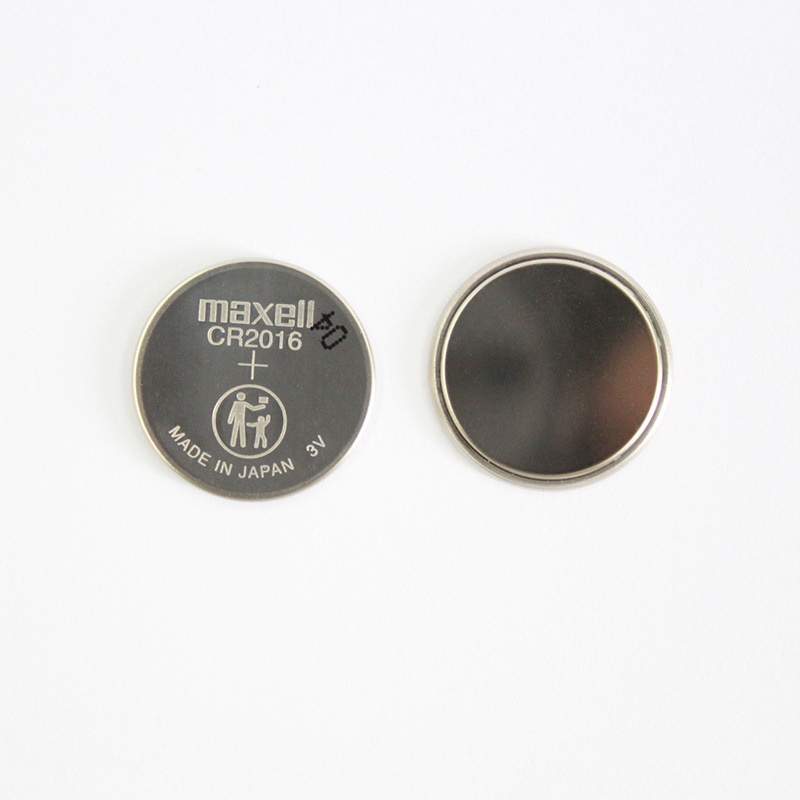 Supply the original Maxell Winner C.R. 2016 button battery, 3v button welded footline end-line battery.