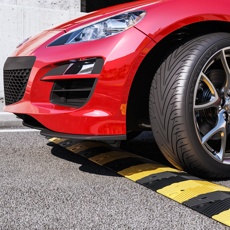 Guard speed-reducing road rubber family buffered with steel cast on the road at the gate and ramps thickened