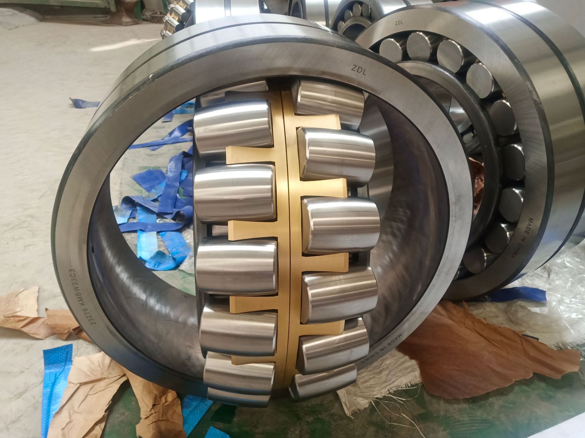 Three types of tuning MB bearing 24124 MBW33C3 vibrating screening, shredder, mine mechanical bearings.