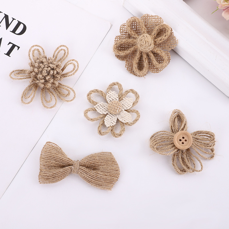 Đó là một cuộc bán hàng nhiệt đơn giản của một con dòi xếp hàng với một cái lá được phủ kín.