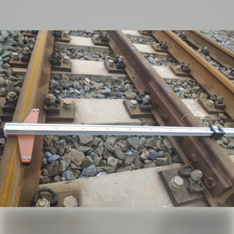 Spacing scale by rail and 1.4 metres by rail