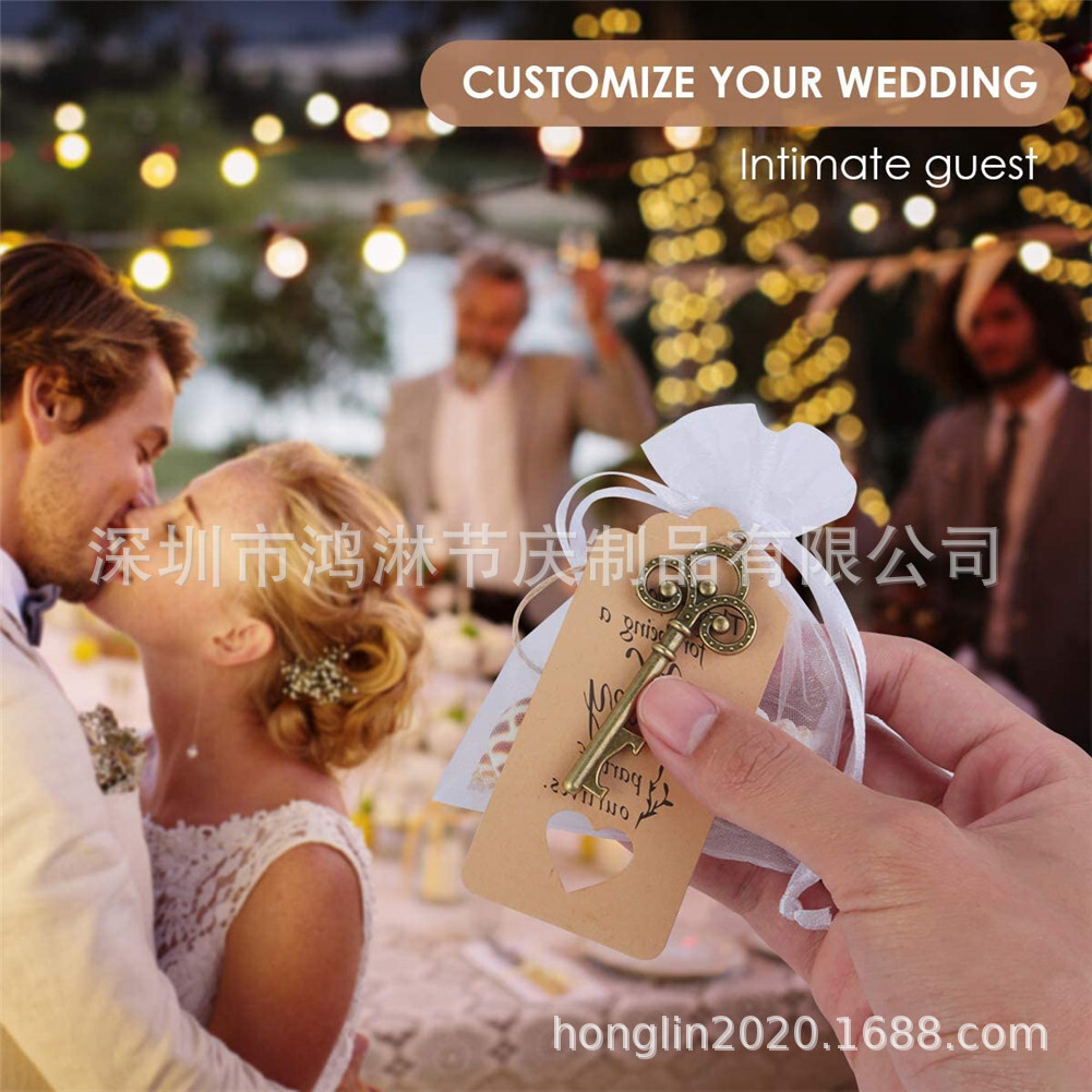Hộp kẹo cưới sáng chế, bia cưới mở chai tiệc cưới.