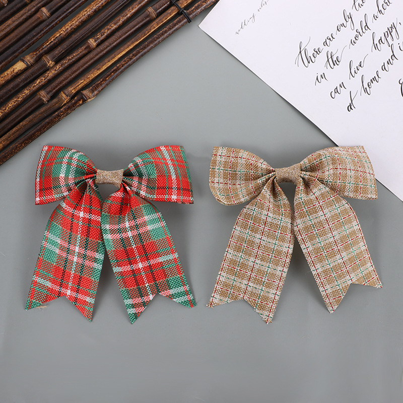 Những con bướm trang trí Giáng sinh ở Amazon nóng bỏng. Dải băng lưới
