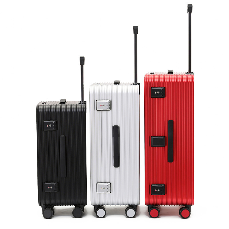 New paragraph 28, front side, open an all-Aluminium multi-purpose suitcase.