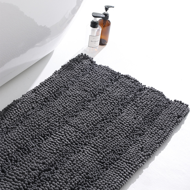 Amazon's hot for rough, hairy snowy mats.