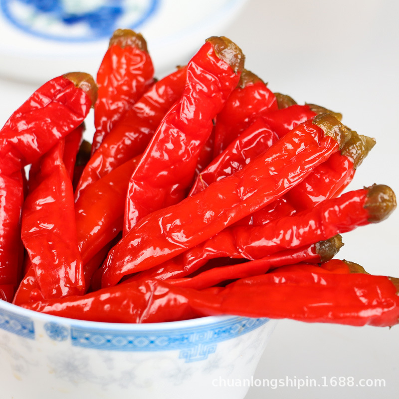 Sichun กับ พริก, Sichuan กับสองถุงครึ่ง พริกแดงกับสินค้าขนาดใหญ่ที่มีแตงกวาดอง