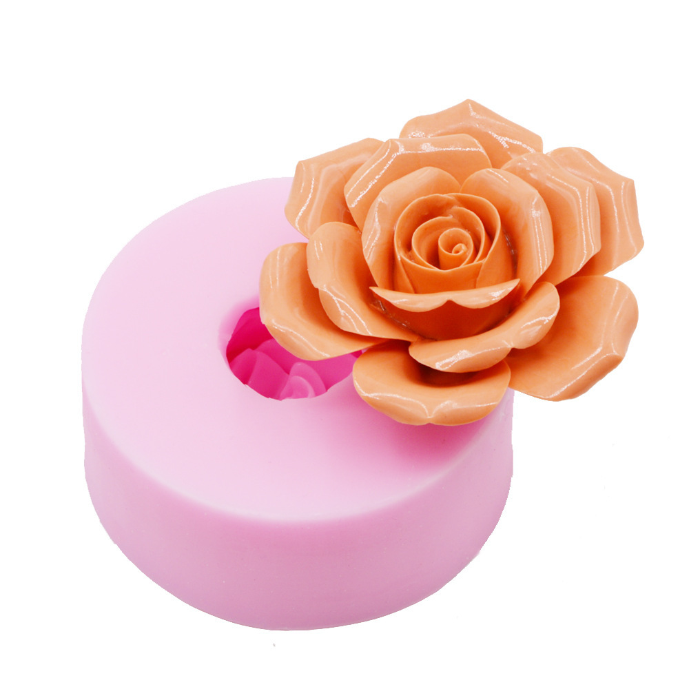 3D with roses of liquid silicone tweezers.