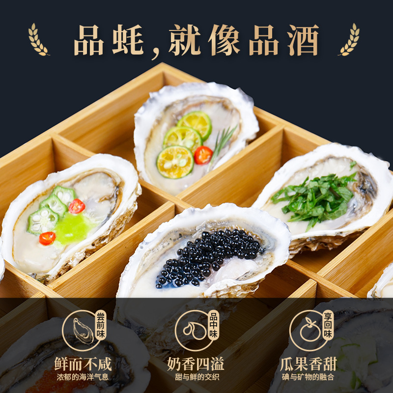 Chỉ huy trưởng Bị bỏ lại trong hộp gà trống với 12 con hàu sống với hải sản.