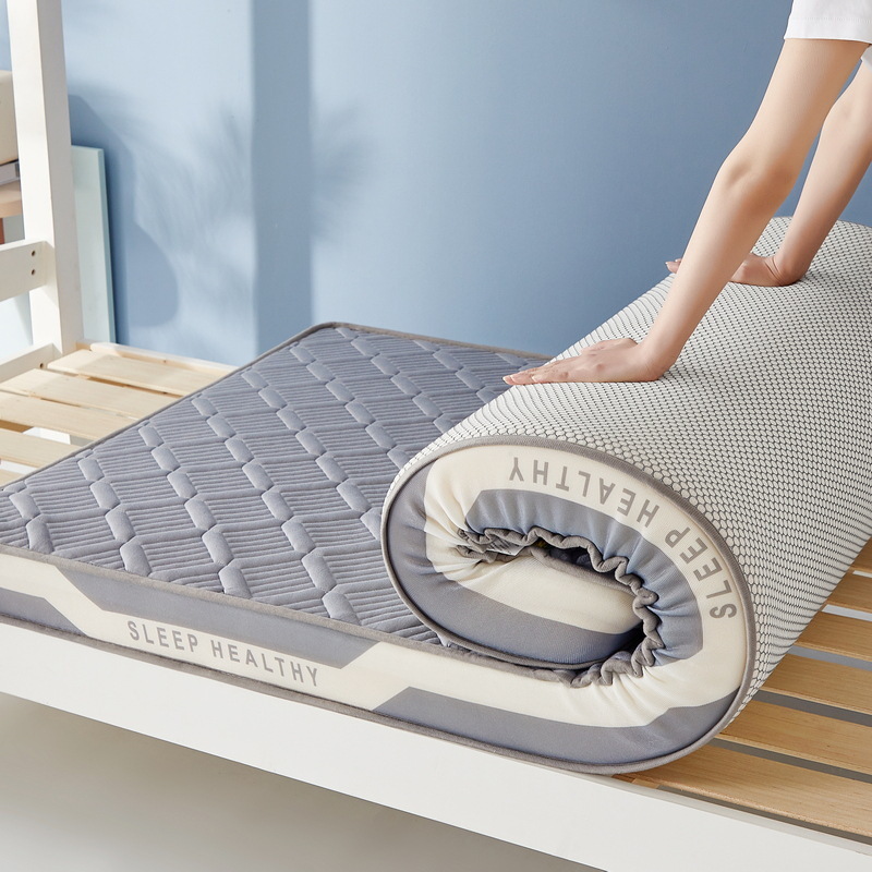 The emulsion composite mattress slowly bounced back to the sponge mattress 1.8 m 1.5 m of single-person mattresses in the student dormitory.