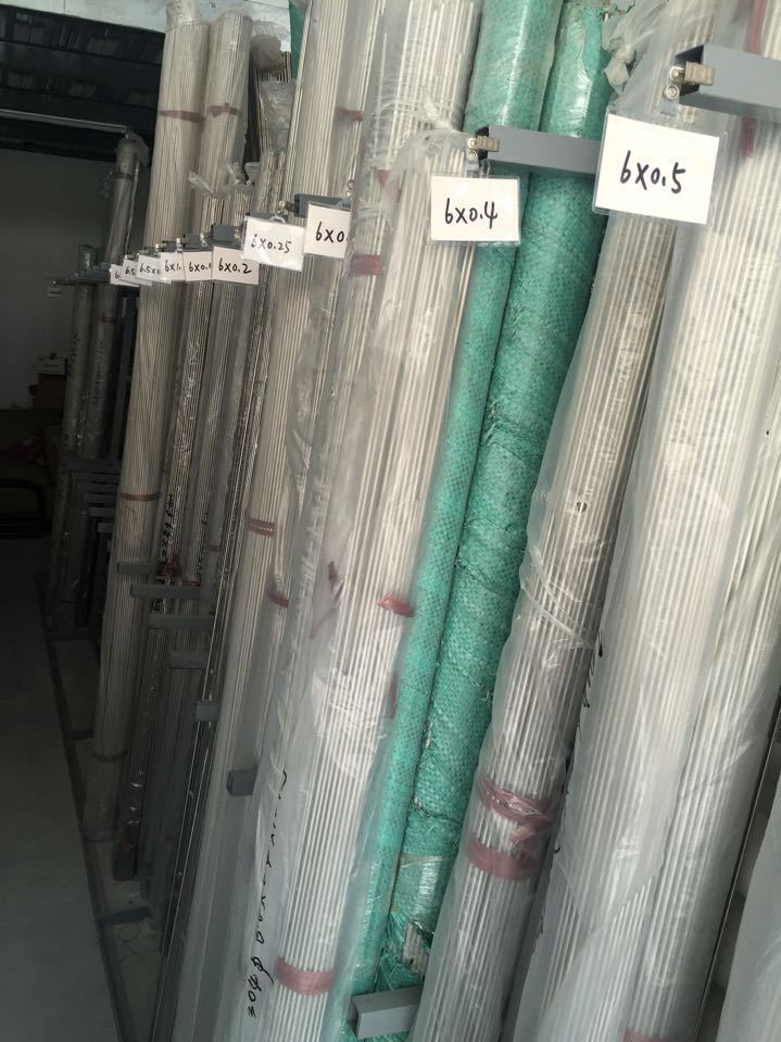 Supplying 304 stainless steel pipes, no sutures, with sutures, and a price for a stainless steel plant.