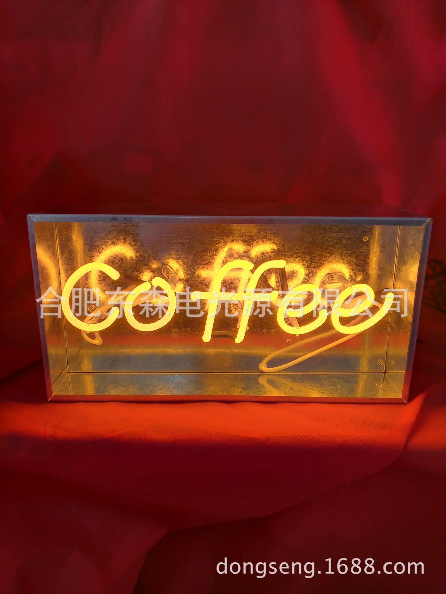 咖啡霓虹灯， Neon sign coffee script  铁盒霓虹灯，