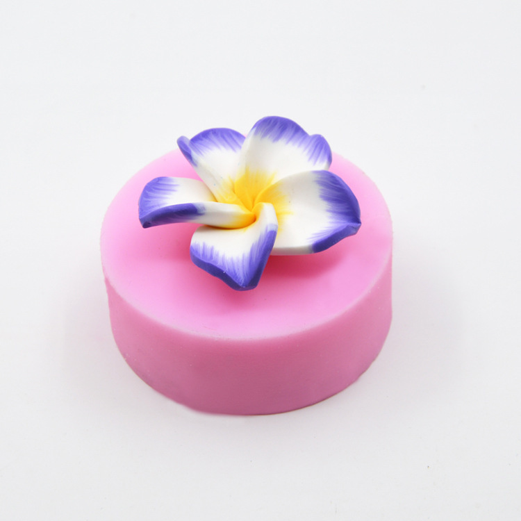 The sugar cake mold, the four-leaved flowers, the sugar silicone mold, the chocolate model F001.