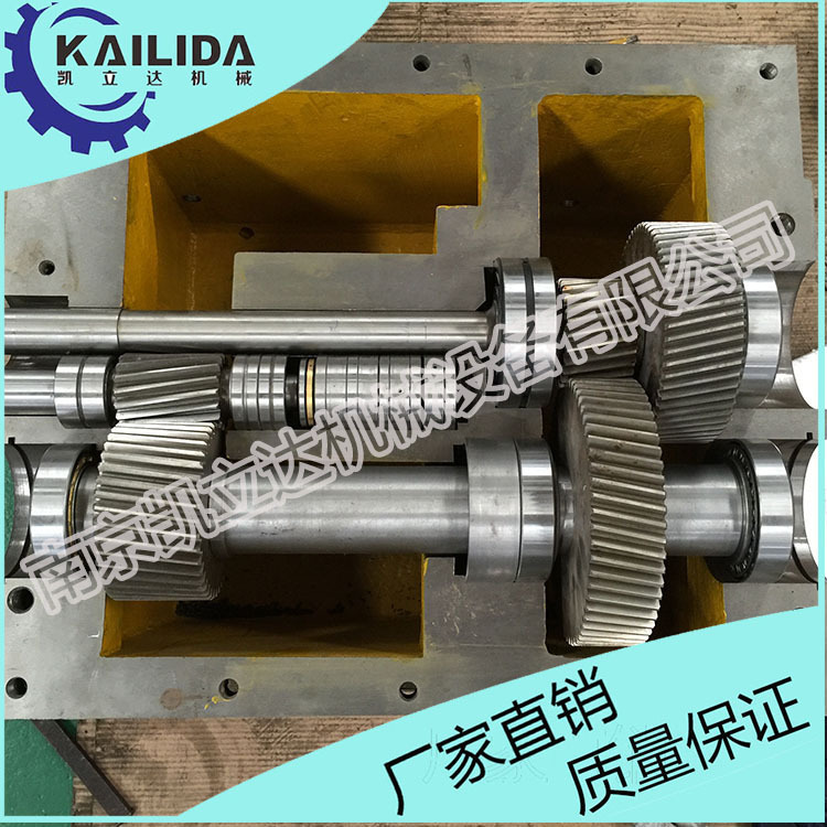 Supplying Nanjing extruder B double-sniffer gear box, high-twirling rectangular.