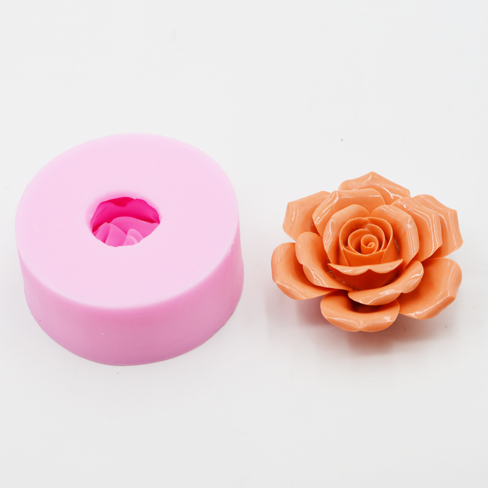 3D with roses of liquid silicone tweezers.