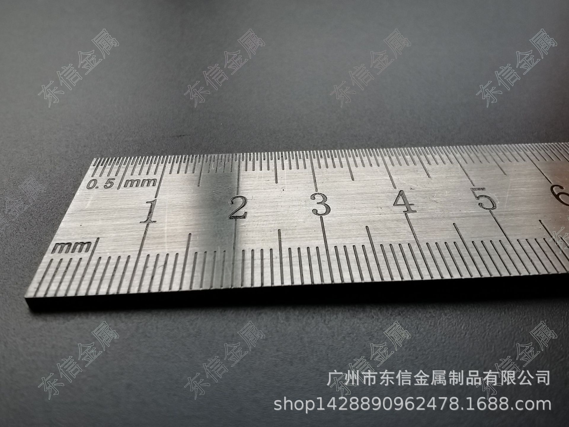 "Standhead drawing ruler, student stationery 20CM steel, live gift ruler."