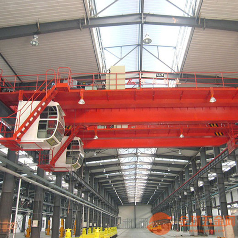 Two beam cranes, QD, hanged at the base with a double European beam, 20 tons of electric beam cranes.