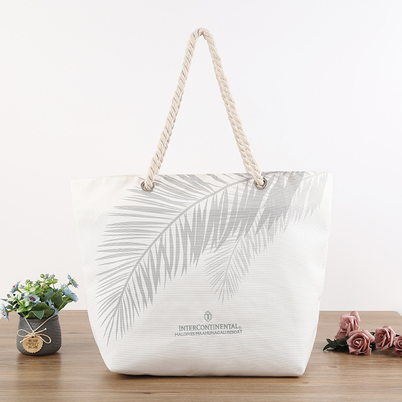 New, large-capacity multi-purpose recreational tour with a two-hour bag with hand-carved canvas and commuting bags.