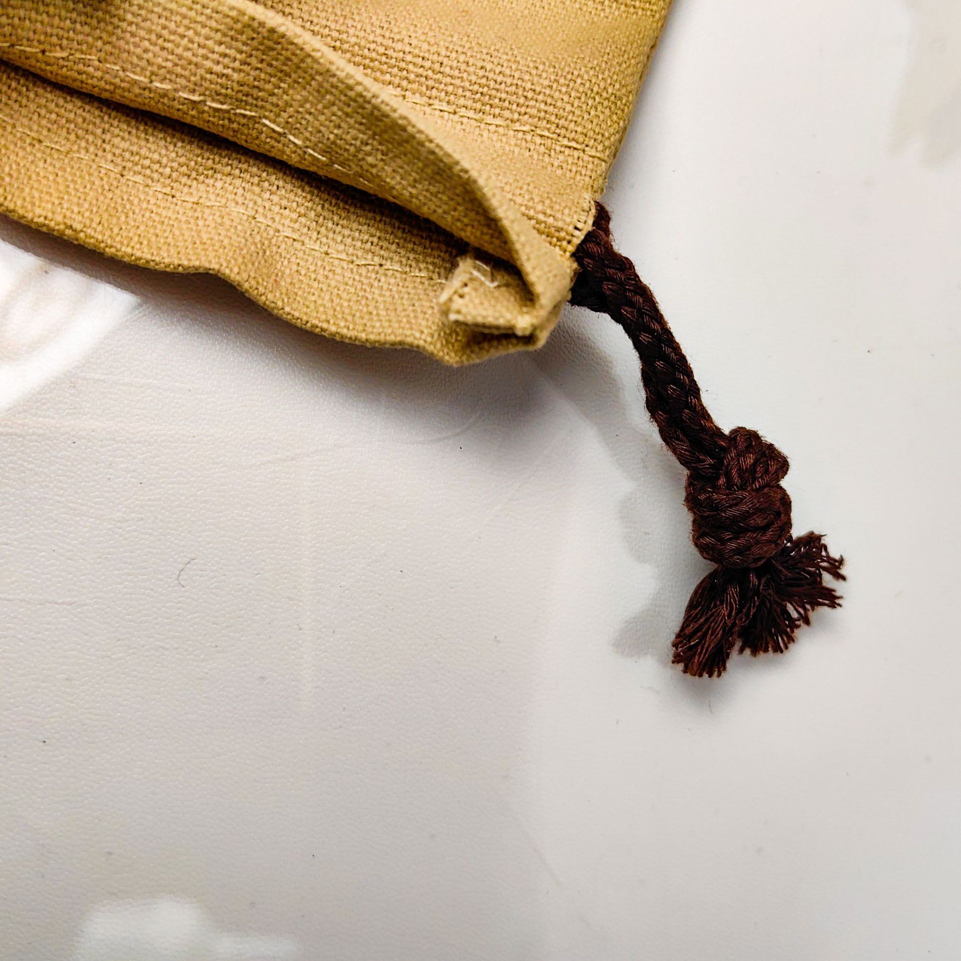 A white-coated-coated-coated-coated-coated-line-spreaded-manual-pretty-detailed diy.