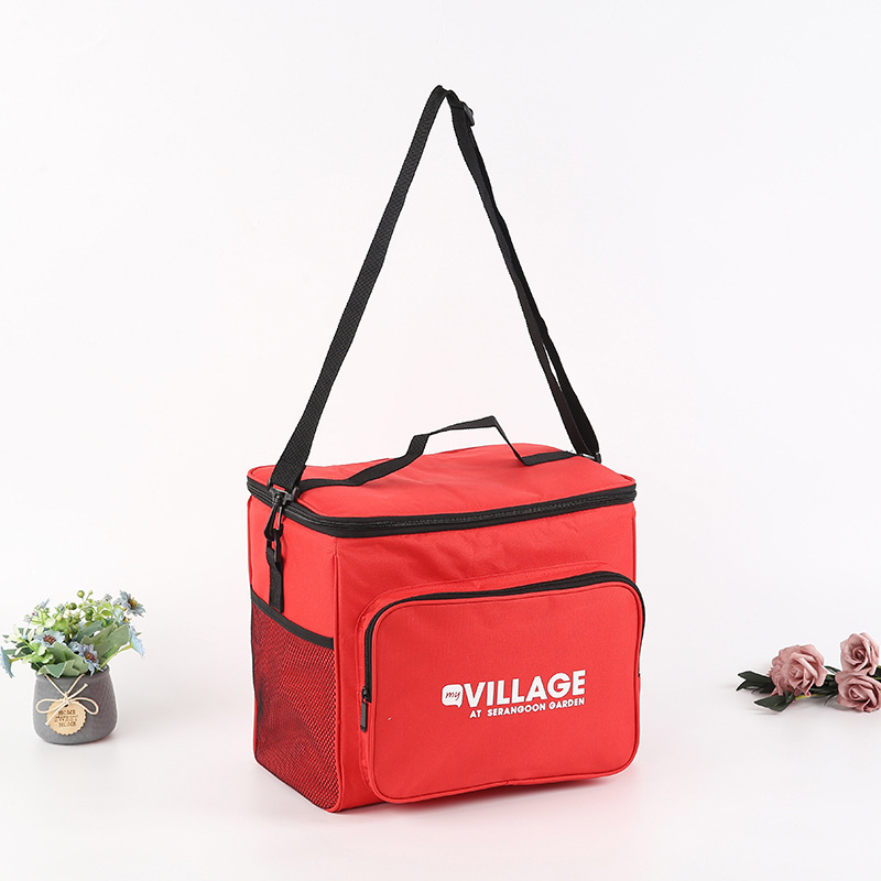 The manufacturer's wholesale picnic packs are waterproof, ice-coated, out-of-the-box safes can be printed on logo.