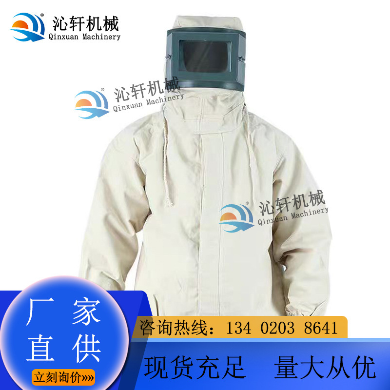 Spraying sandsuits and sand canvass with thick husks and sandal sprays, special protective clothing paints and dust spray suits