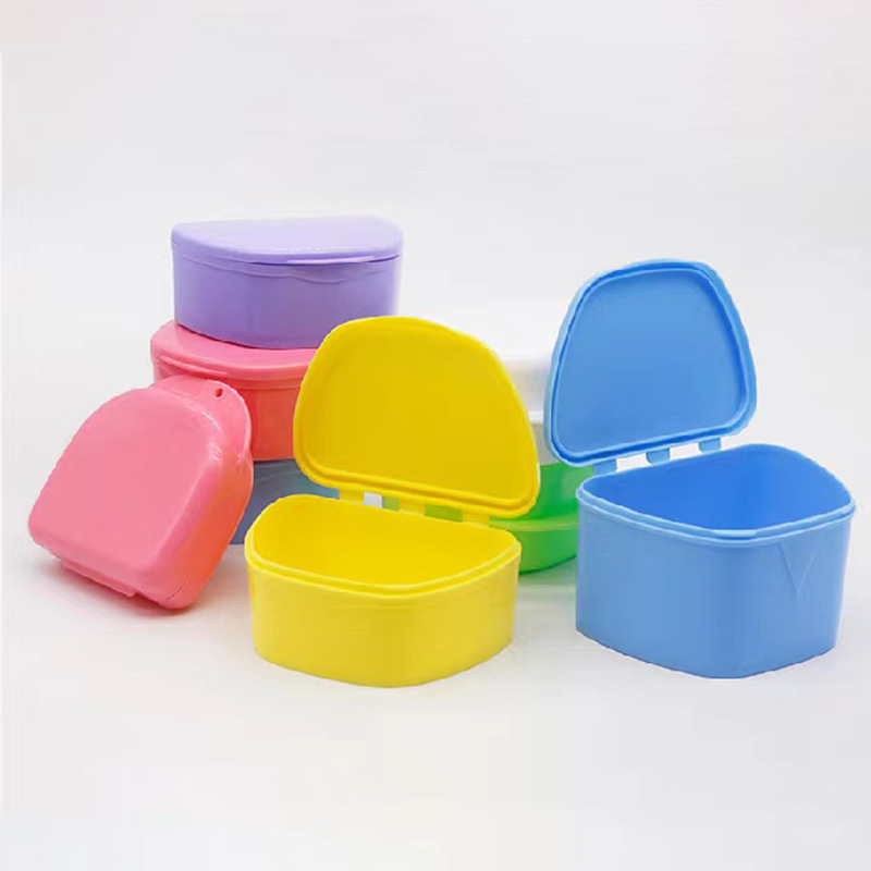 Supply custom corrective brace boxes, easy-to-expose cases, flip-capped denture case plastic-laced mouth storage boxes.