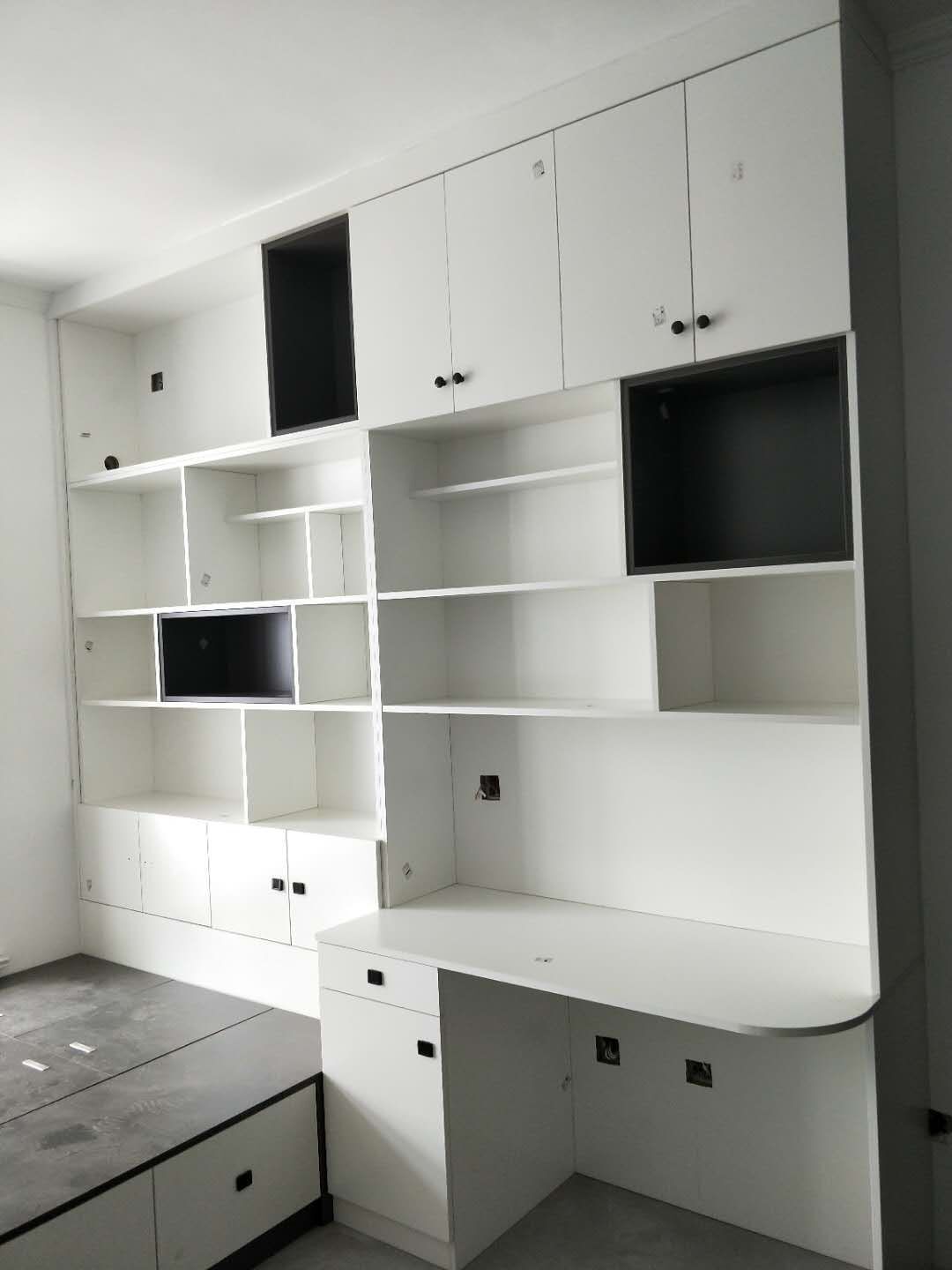 The factory's come to customize the closets without the fragrance fragrance and modern, simple adult cabinets.