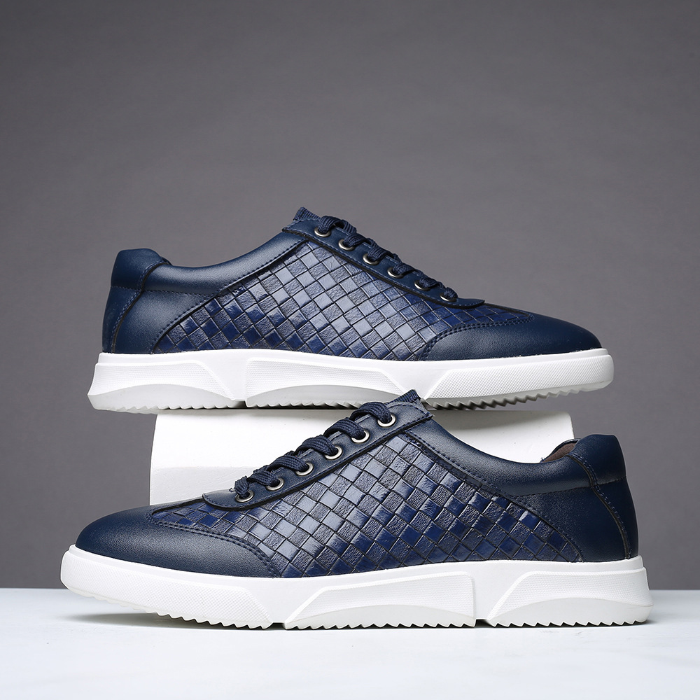 New man's shoes big, fashionable, one-shoe-shoe-shoe-shoe-shoe-shoe-shoe-shoe-shoe.