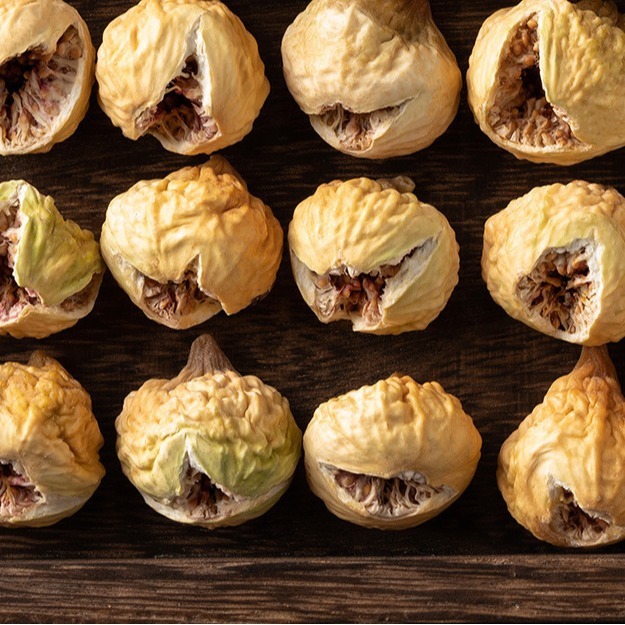 It's natural to open a special-class, fig-dry, small snacks.