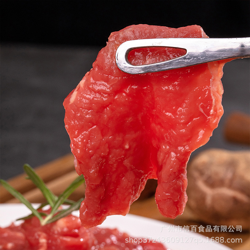 Các hạt Palanon cắt thịt bê và thịt bò luộc để dùng làm thương mại.