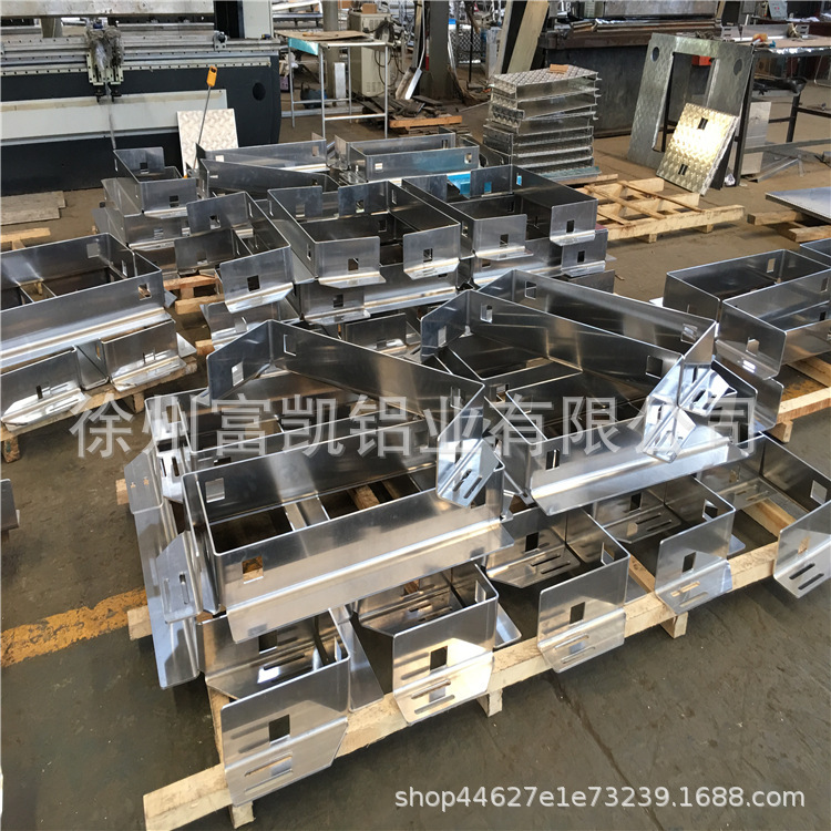 Welding of aluminum plate for aluminum plate conversion in Xuzhou