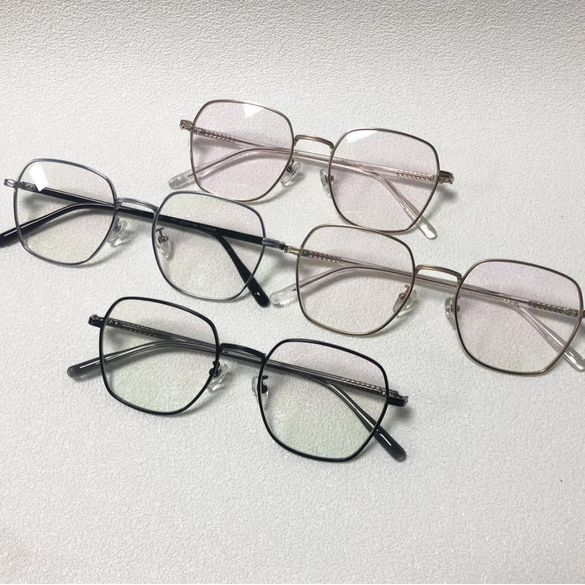 New titanium lenses, simplistic fashion.