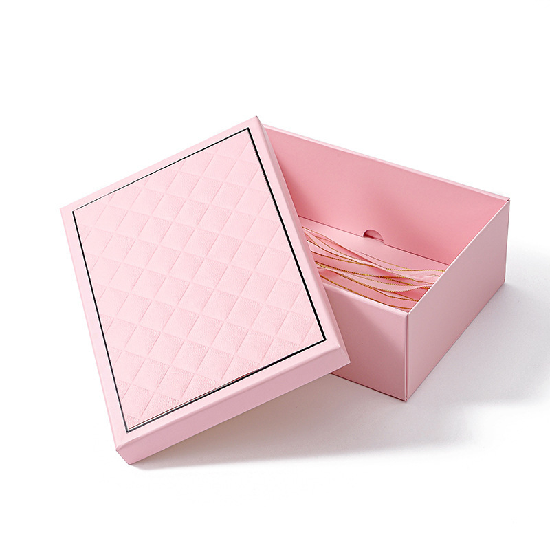 Wholesale folded gift box, one-by-one folded gift box, butterflies.