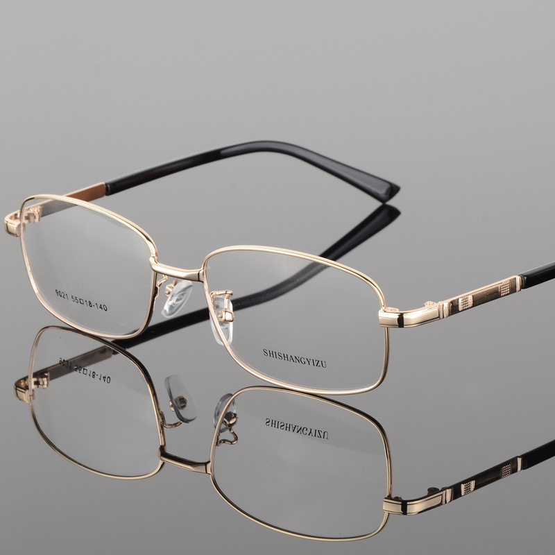 The company's corrosive gold-plating glasses with a close-looking old eyeglass frame.