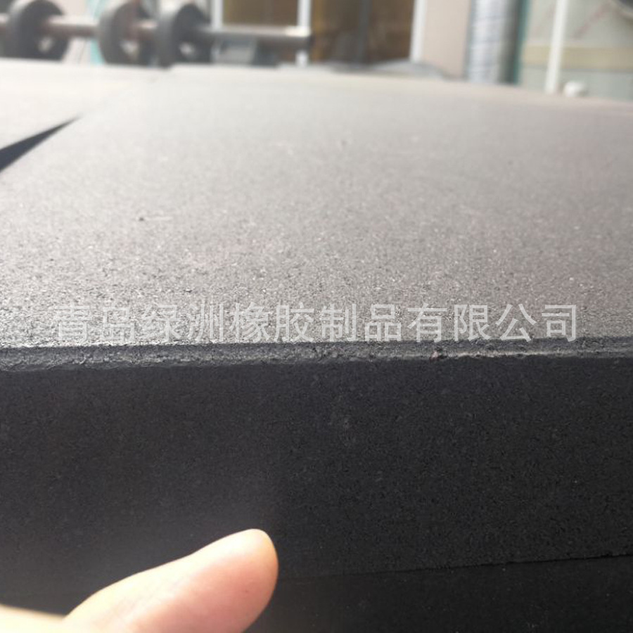 Qingdao Oasis, fire-protected anti-ballistic rubber plates, target range protected from bullet-resistant rubber.