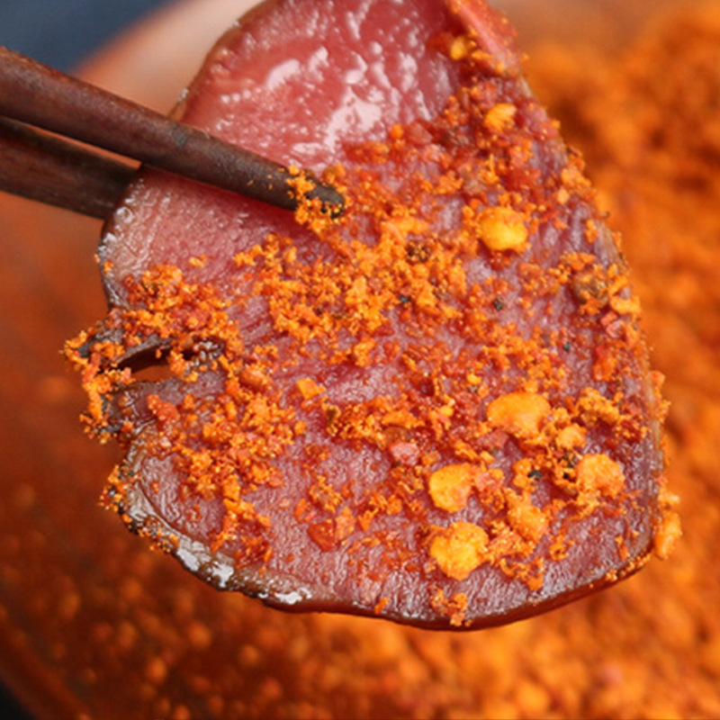 Nông dân Smoky-tongue, 250 g thịt khói-smoky, bao phủ bởi Sichuan Rancher.