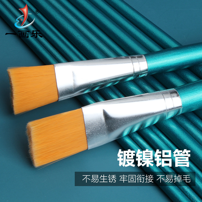 The manufacturer customised the nylon mammoth painting brush and aqueous paint for acrylic platinum.